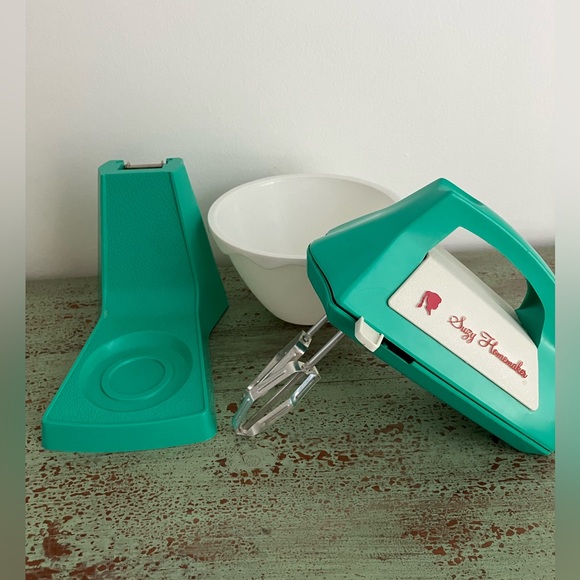 Vintage 1960s Suzy Homemaker High Speed Mixer - Picture 12 of 12